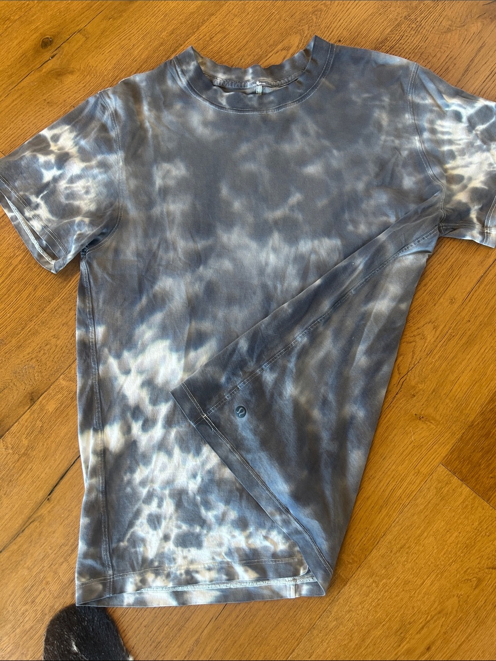lululemon athletica women’s Tie-Dye Crew Short Sleeve Tee - Gray & White - Picture 1 of 3